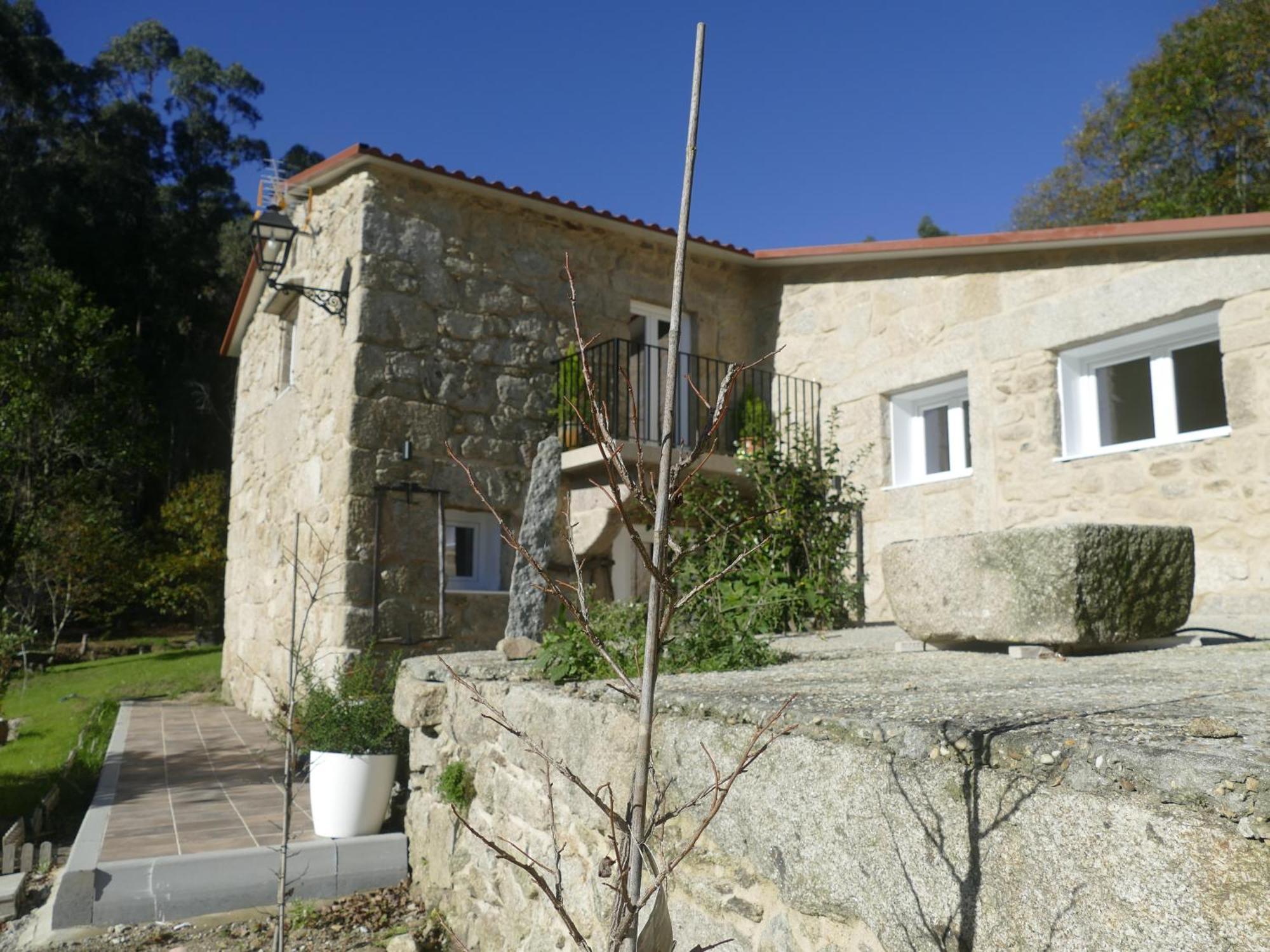 Casita A Estrenar En Finca Con Rio Proxima A Tui, Gondomar Y Portugal. Ngoại thất bức ảnh